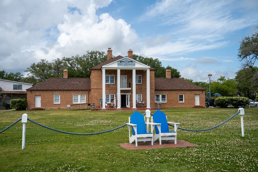 ‌1. Explore Fort Johnston Museum & Visitor Center